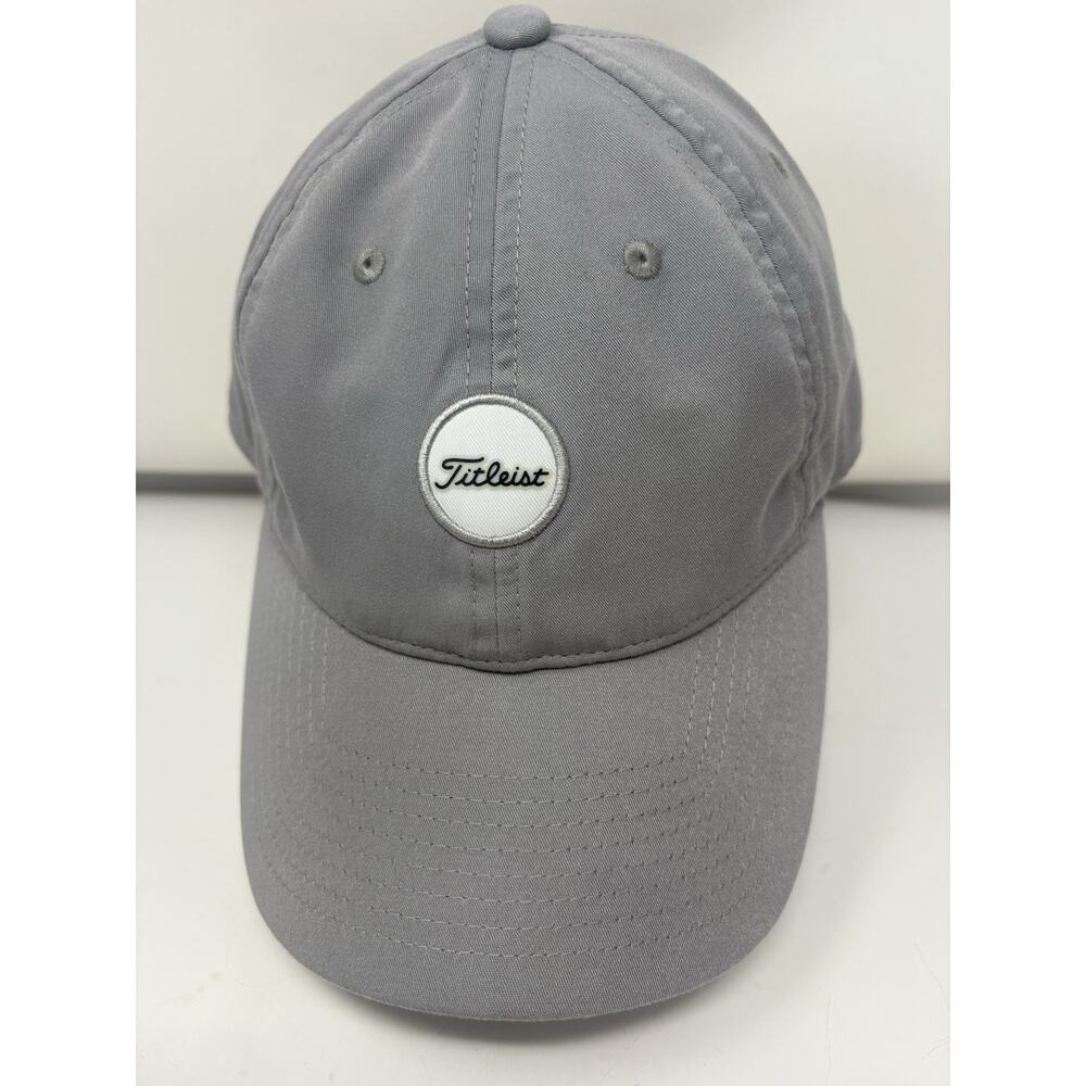 Titleist Golf Adjustable Hook Loop Strapback Hat Light Gray With Circle Logo